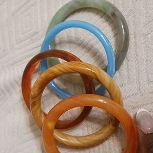 5  vintage bangles